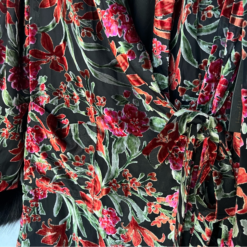Revolve X House Of Harlow Nwt Velvet Bentley Boudoir Wrap Jacket — image 7 of 8